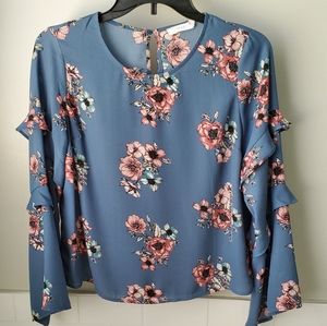 Floral navy top